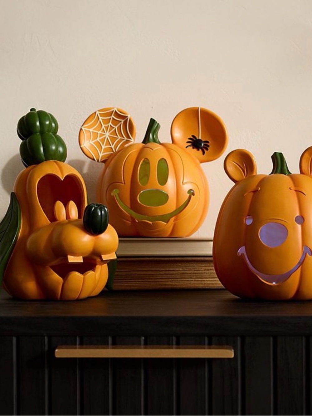 New! Disney hard to find LED Pumpkin Mickey - Picture 6 of 7